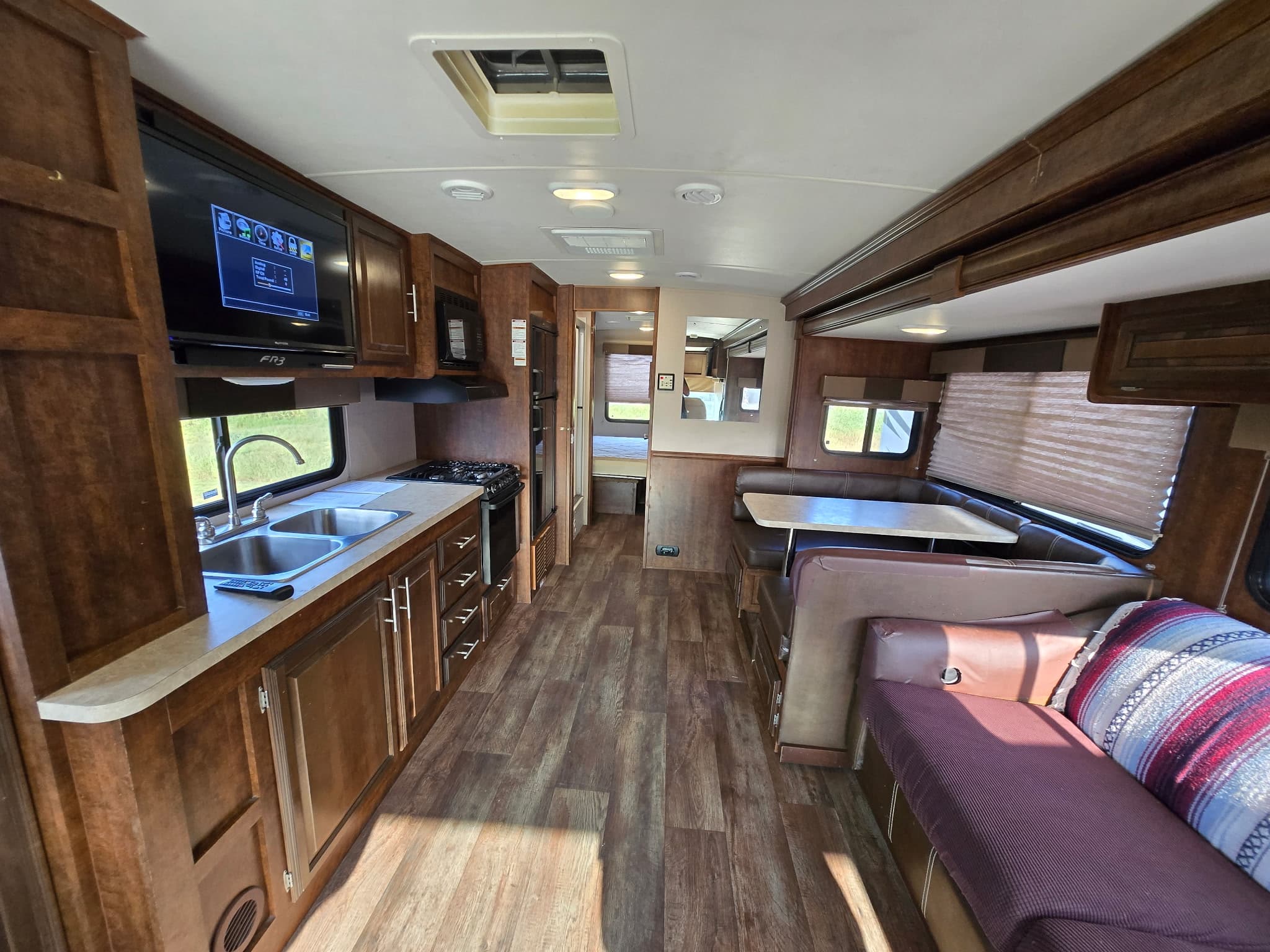 2015 Forest River FR3 30DS — photo 19 of 31