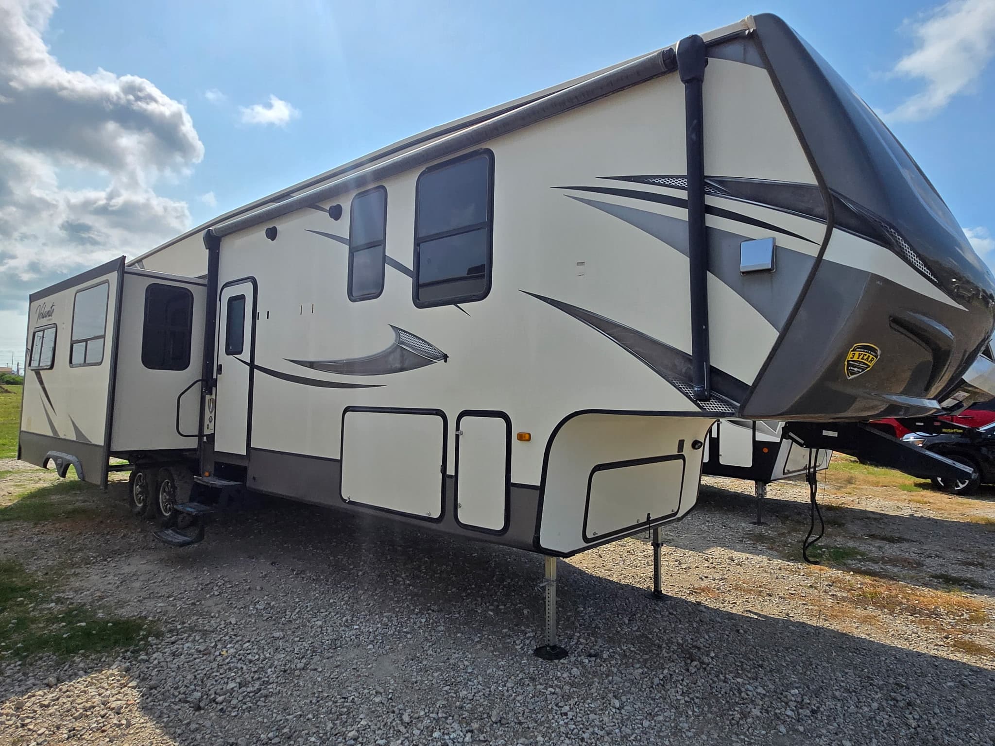 2018 Volante 3751BH 3751BH hero