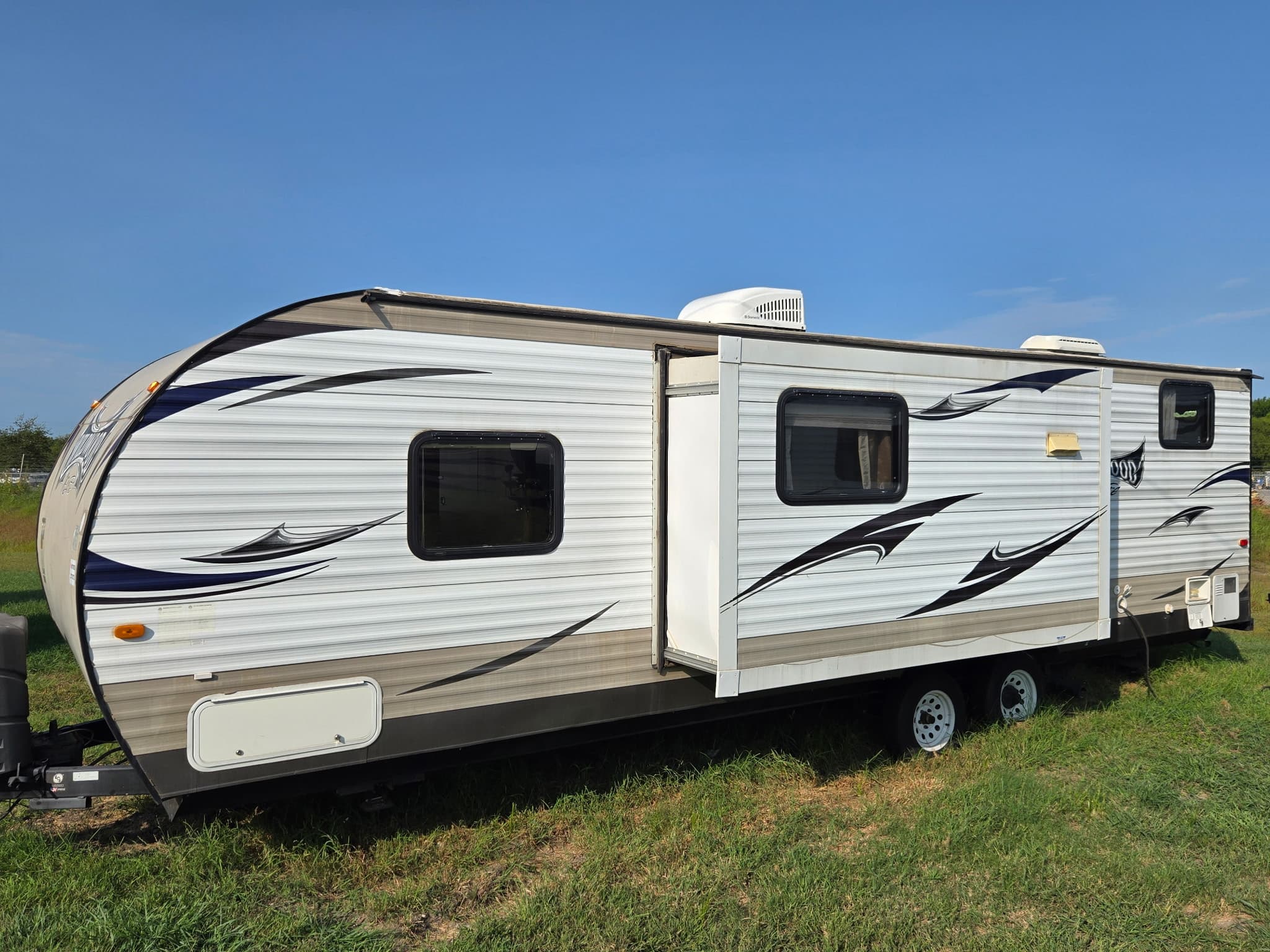 2016 Forest River Wildwood XL-22 gallery 2