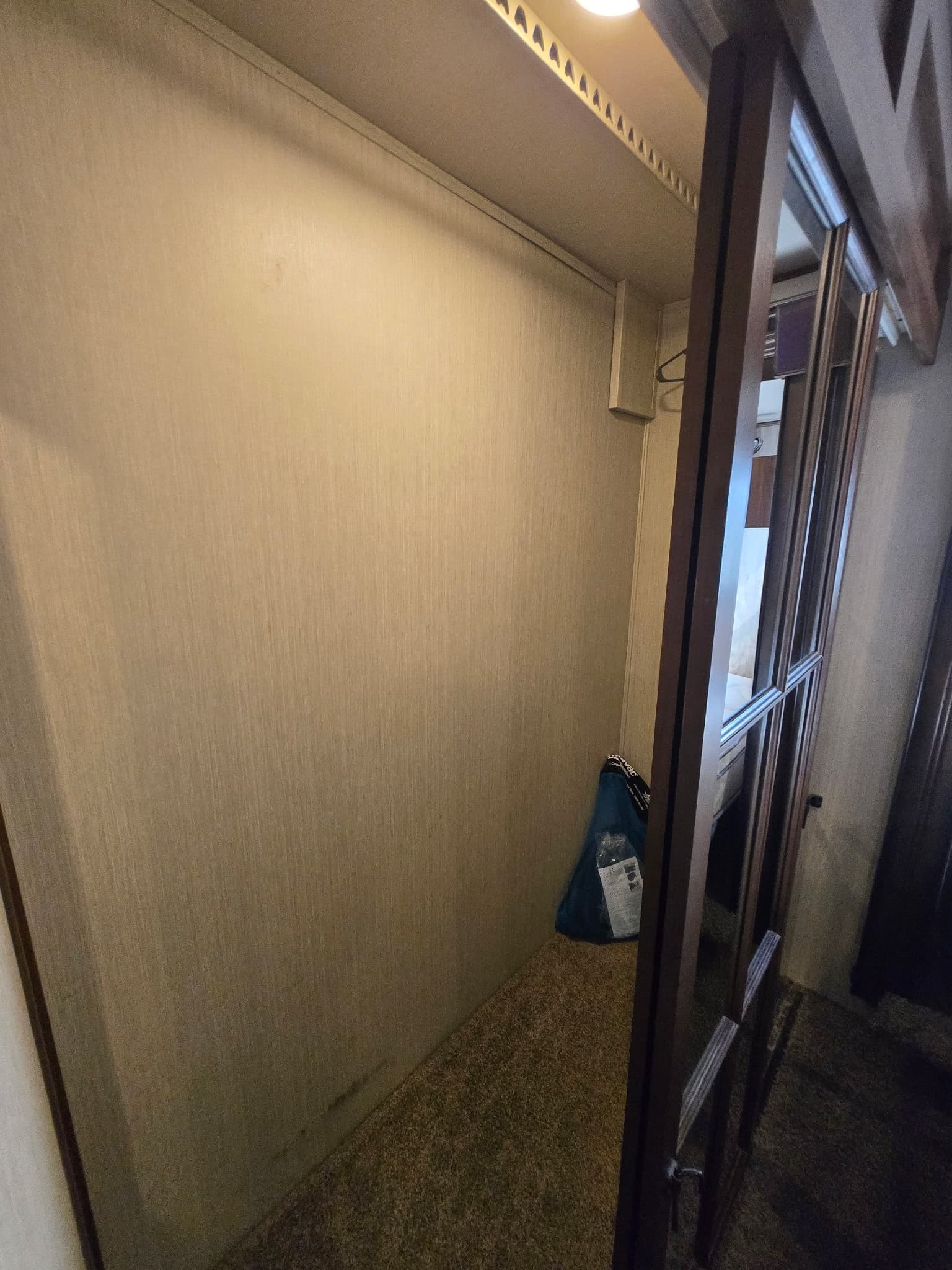 2018 Forest River Columbus 389FL — photo 21 of 23