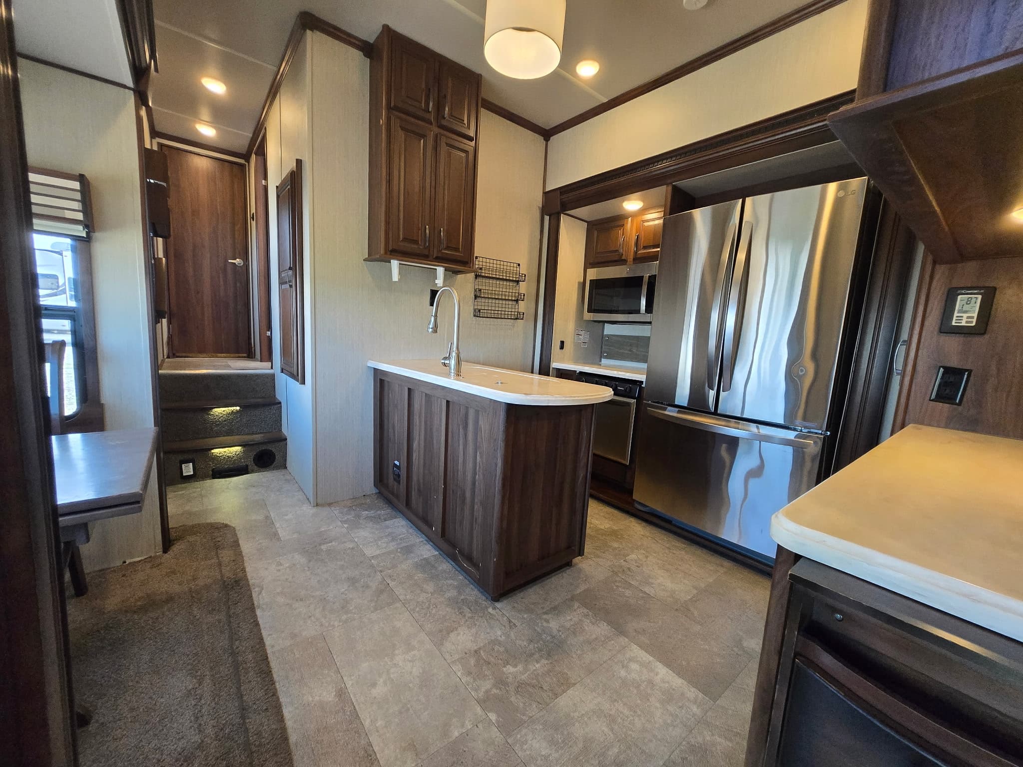 2018 Forest River Columbus 389FL — photo 6 of 23