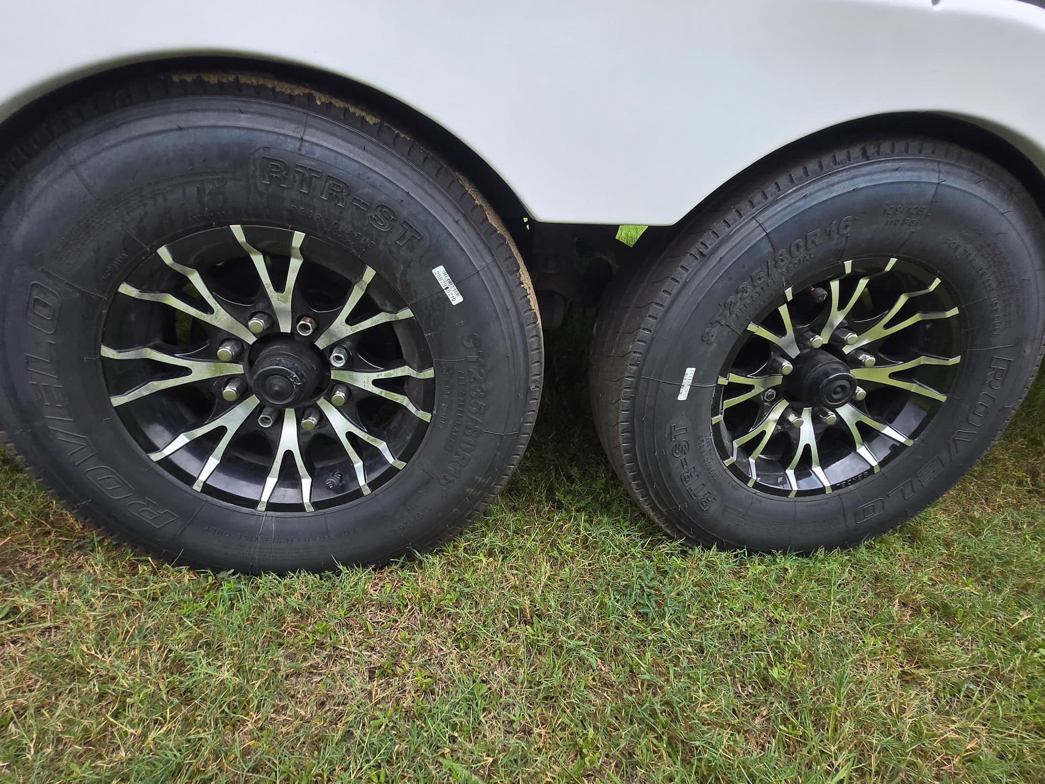 2013 Heartland Road Warrior 30c — photo 18 of 19