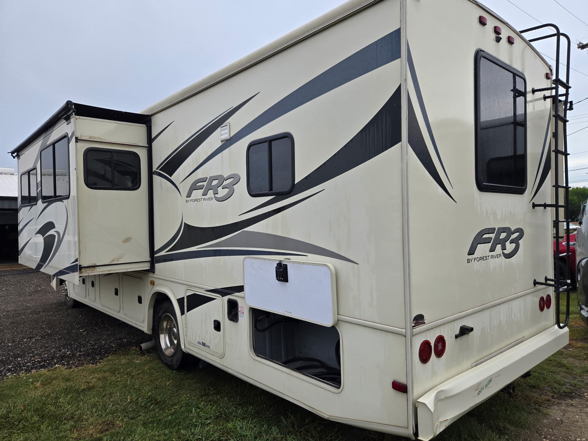 2021 Forest River FR3 F53 — photo 4 of 25
