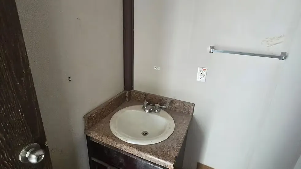 2012 Britco Portable Shower / Laundry Building PSLB-01 — photo 11 of 15