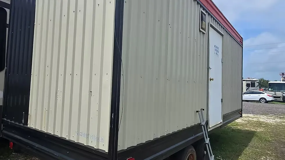 2012 Britco Portable Shower / Laundry Building PSLB-01 — photo 4 of 15