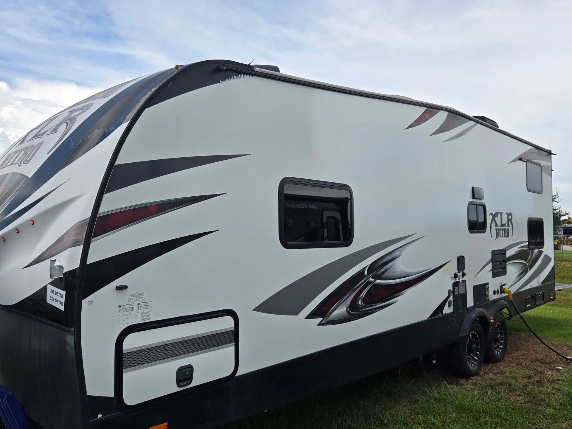 2018 Forest River Nitro 25KW — photo 4 of 23