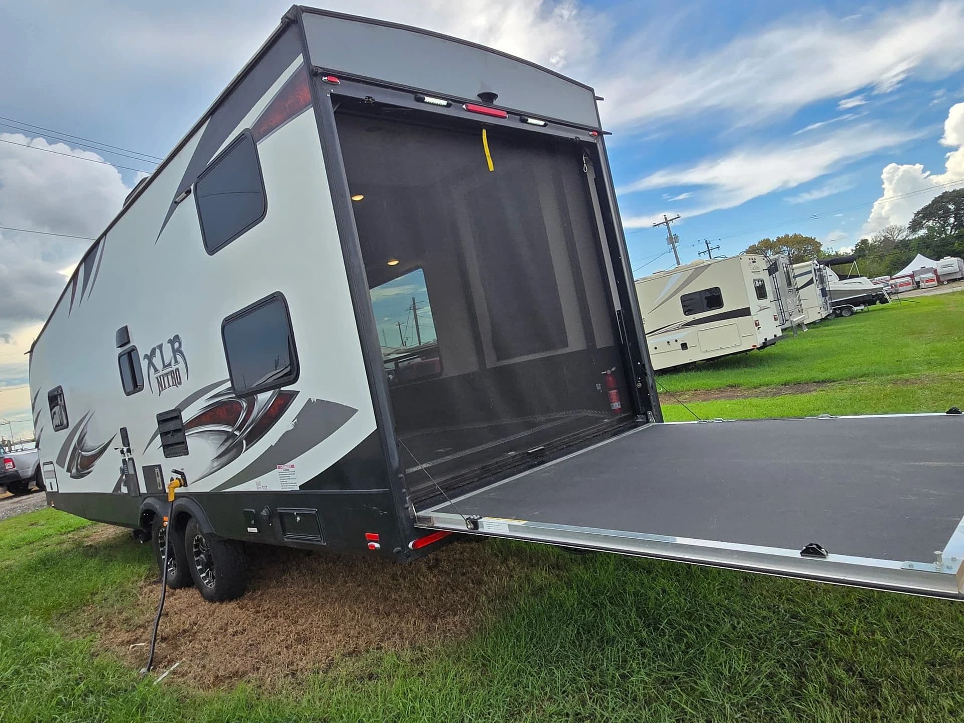 2018 Forest River Nitro 25KW — photo 6 of 23