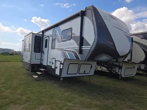 2022 Keystone Carbon 398 hero