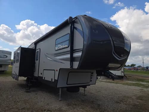 2019 Keystone Sprinter 32fwbh hero